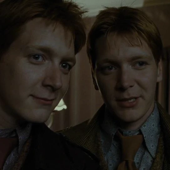 Fred and George Weasley thumbnail