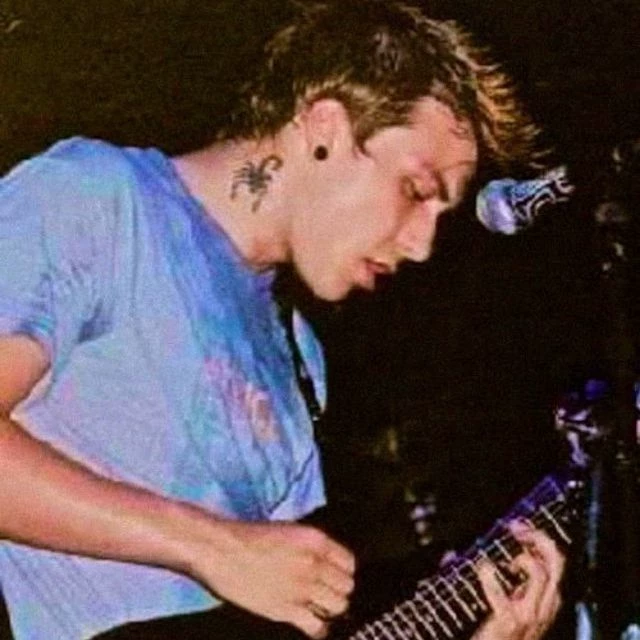 Frank Iero thumbnail