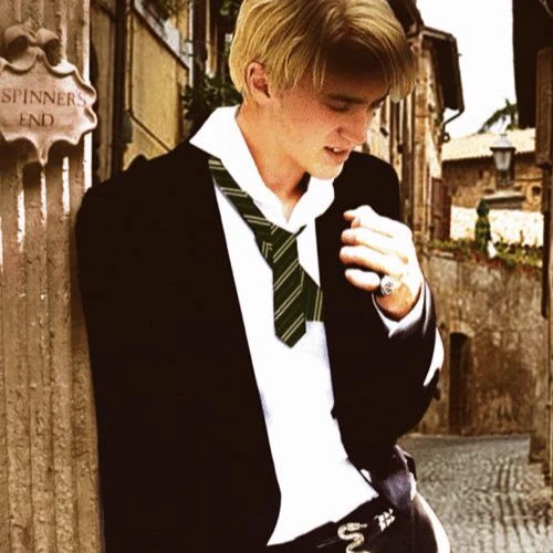 Draco Malfoy thumbnail