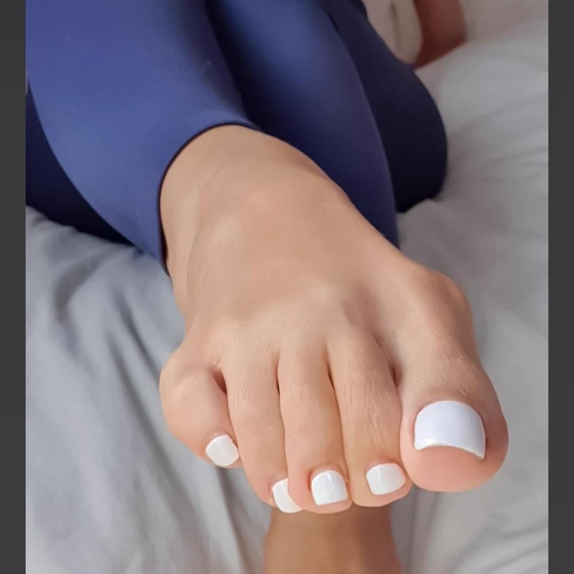 Ava thumbnail