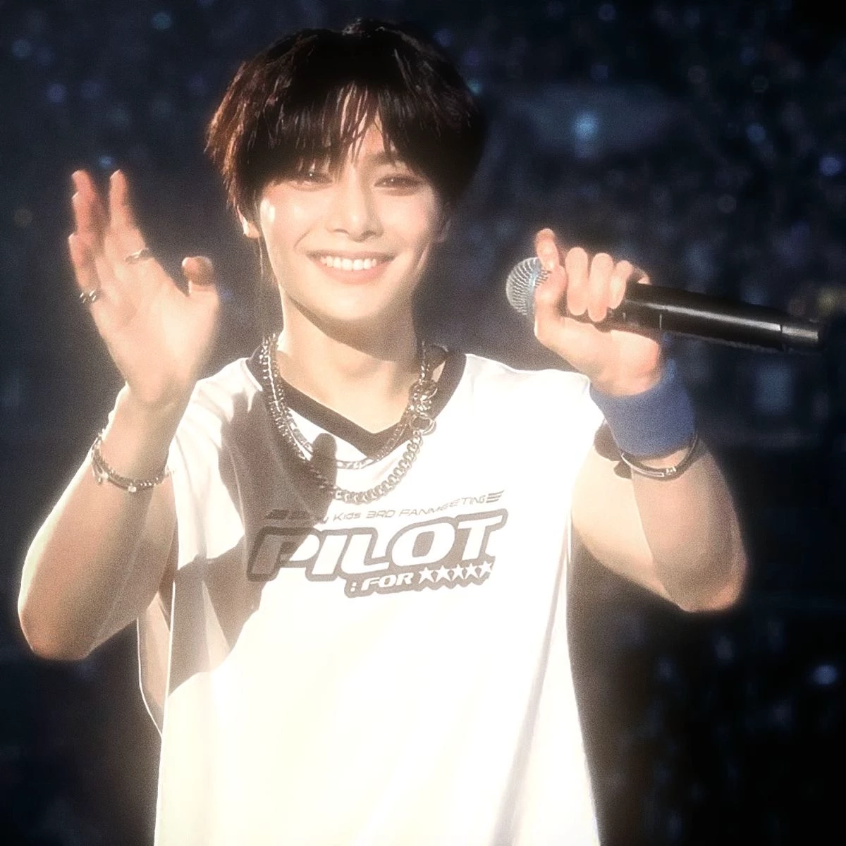 jeongin thumbnail