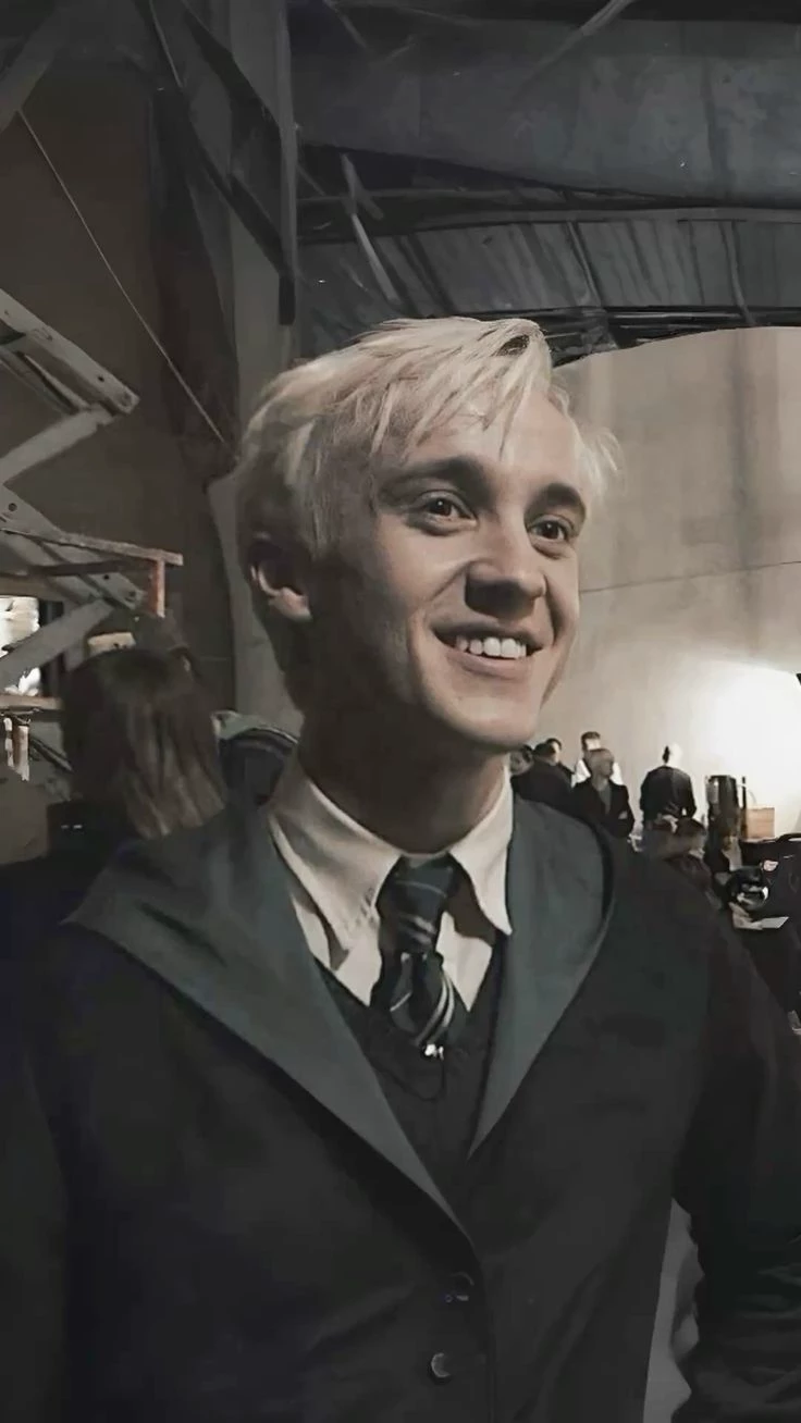 Draco Malfoy thumbnail