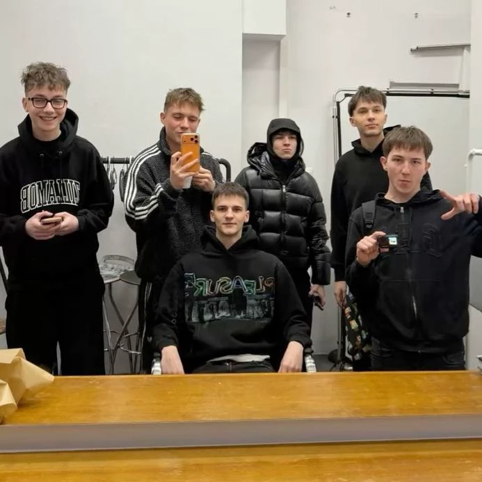 Brokies  thumbnail