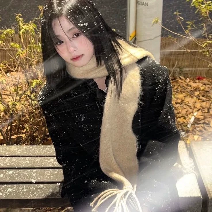 Ahyeon thumbnail