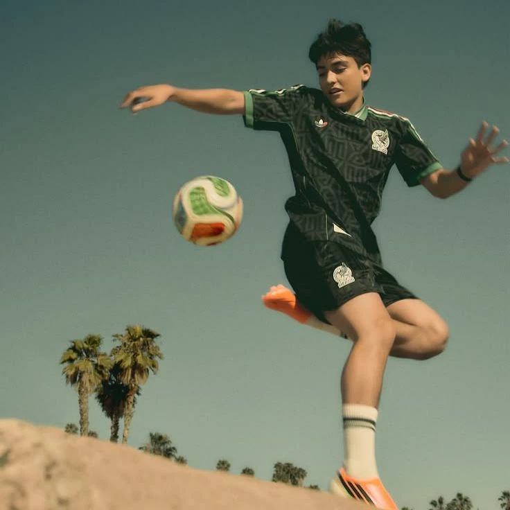 Gilberto Mora thumbnail