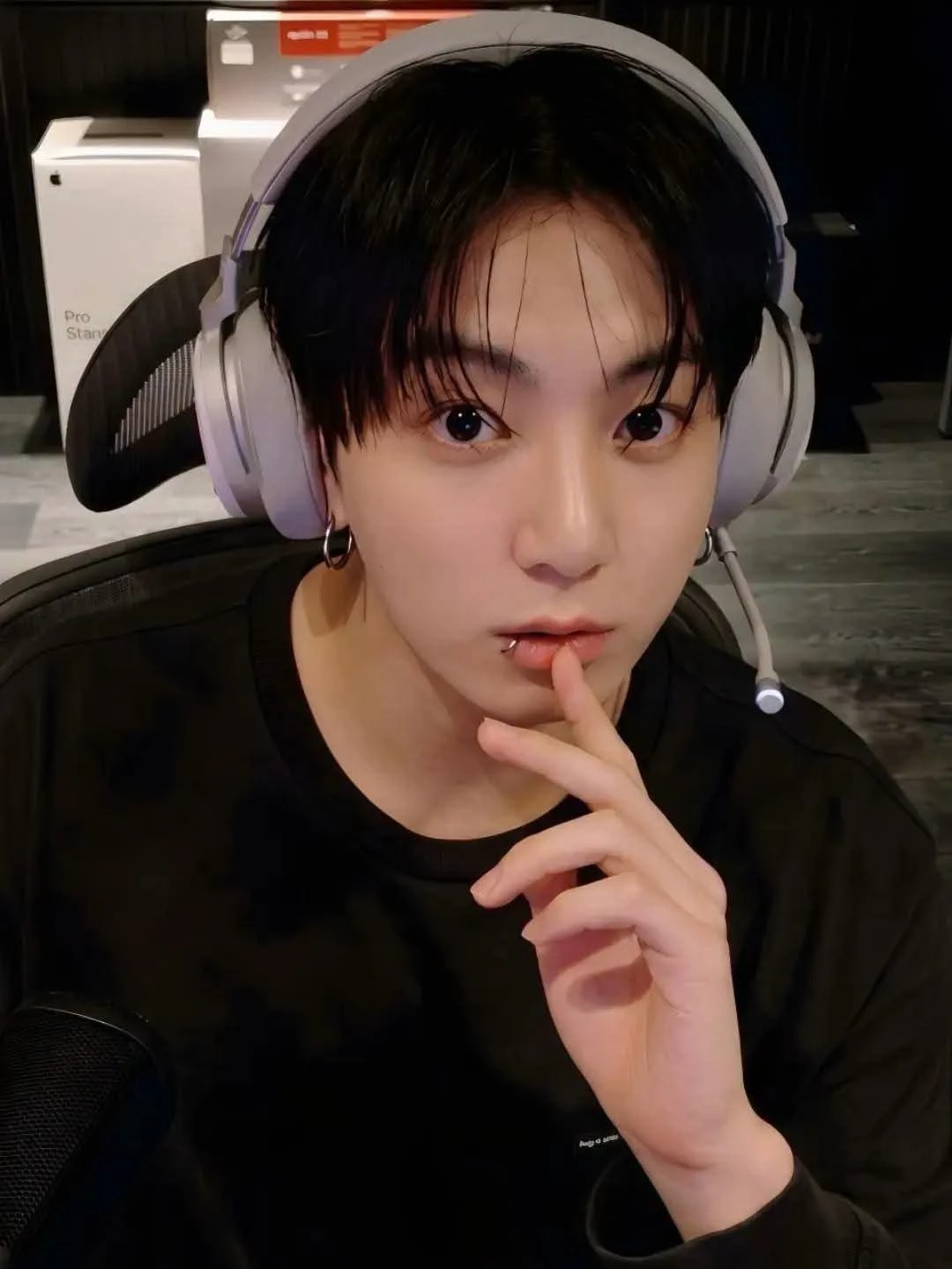 Jeon jungkook. thumbnail