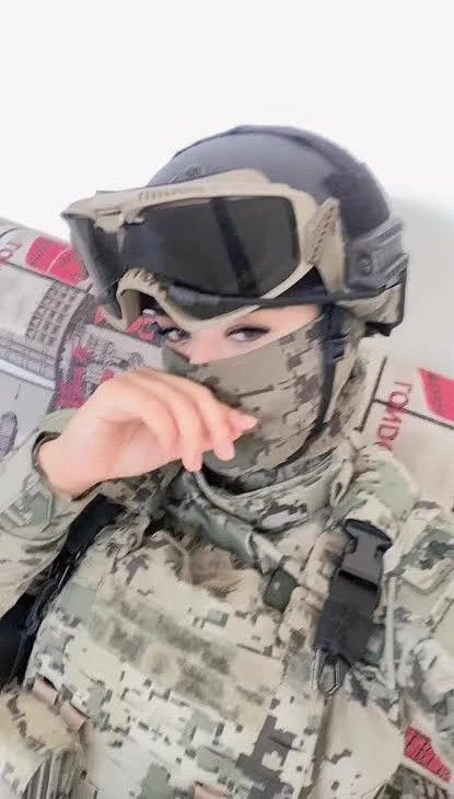 soldier of the Mexican armed forces (ESMERALDA) thumbnail