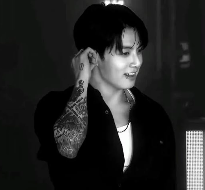 Jeon Jungkook thumbnail