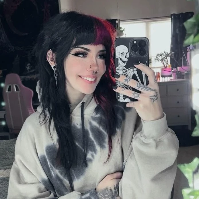 Ava thumbnail