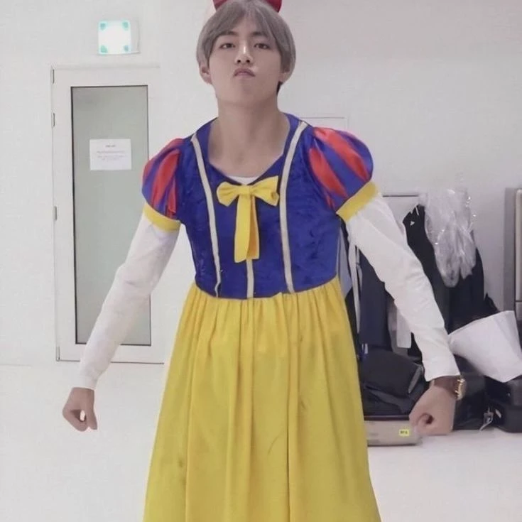 Snow White K-pop branch😉🤙🏻 thumbnail