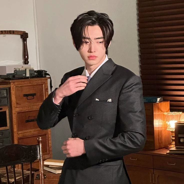 Sunghoon thumbnail