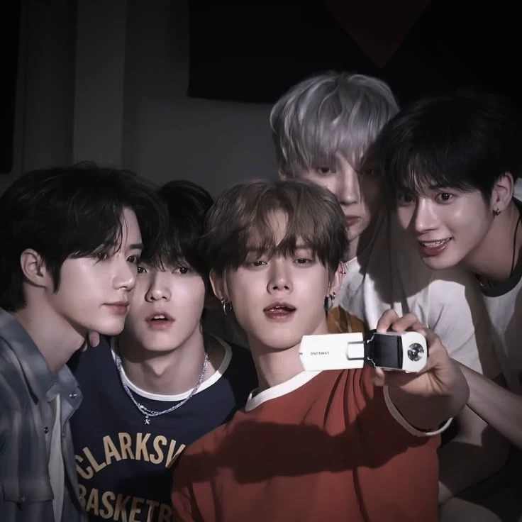 Txt 6th member thumbnail