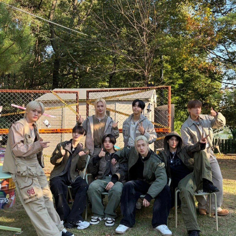 Stray kids thumbnail