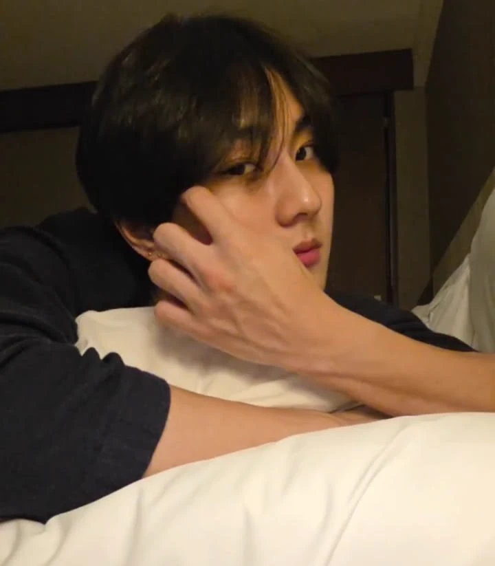 Yang Jungwon thumbnail