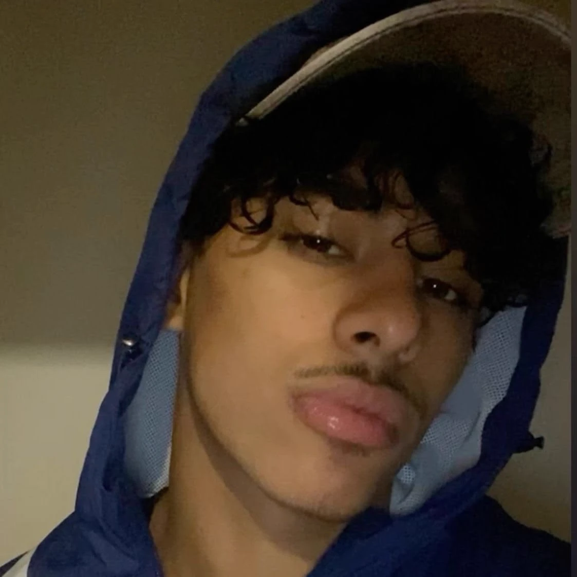 Ilyes thumbnail