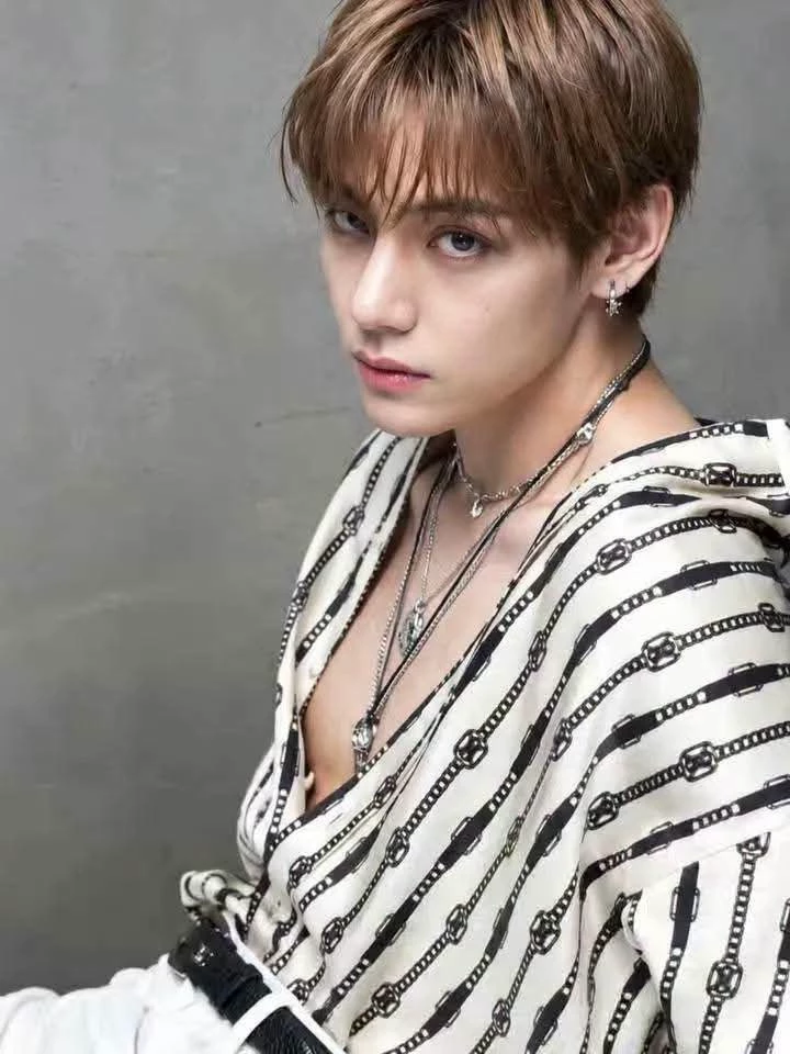 Kim Taehyung thumbnail