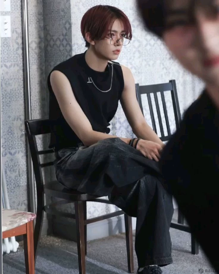 Lee Heeseung thumbnail
