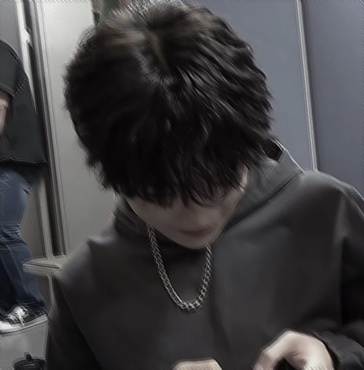 Jeongin - your bully in love thumbnail