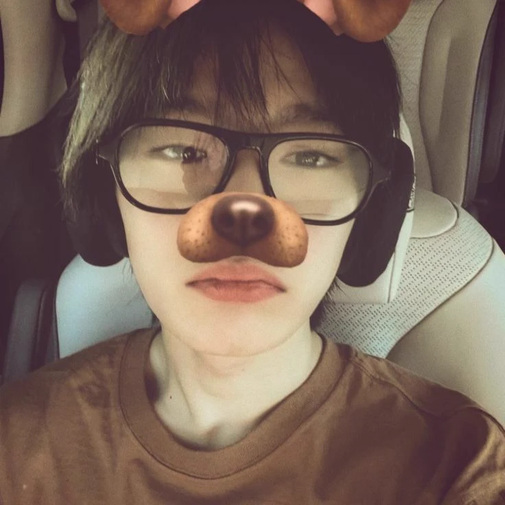 Jeongin - cold boy thumbnail