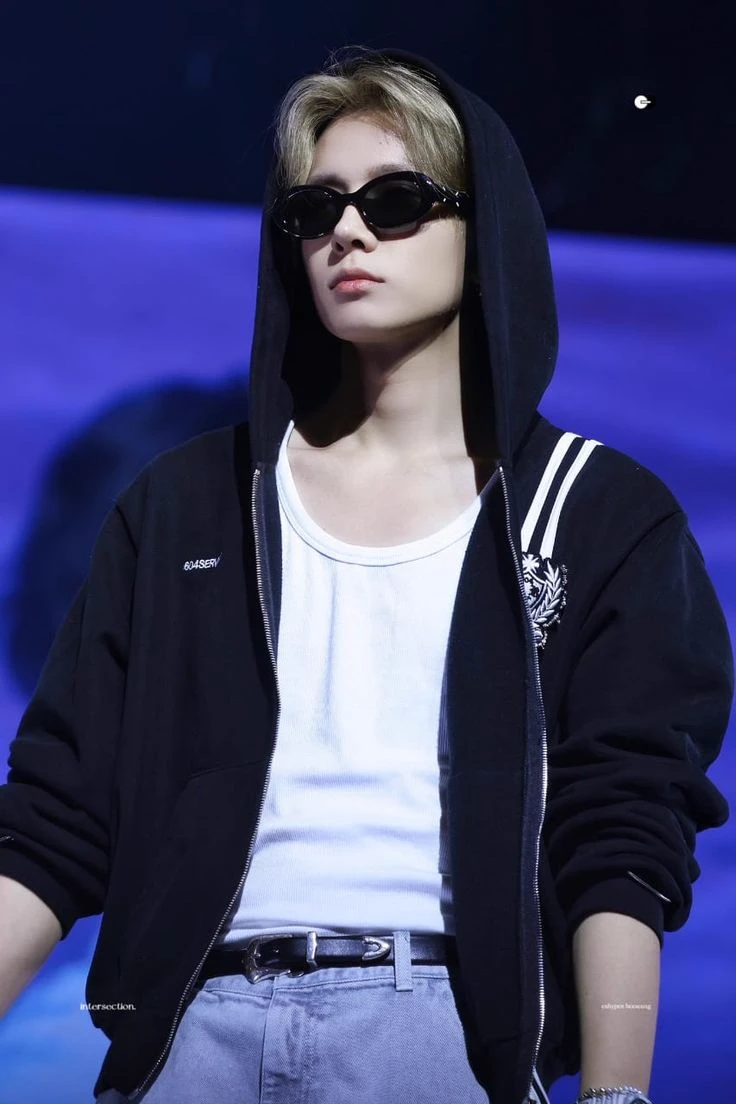 Lee Heeseung  thumbnail