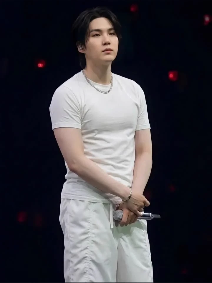 Min Yoongi thumbnail