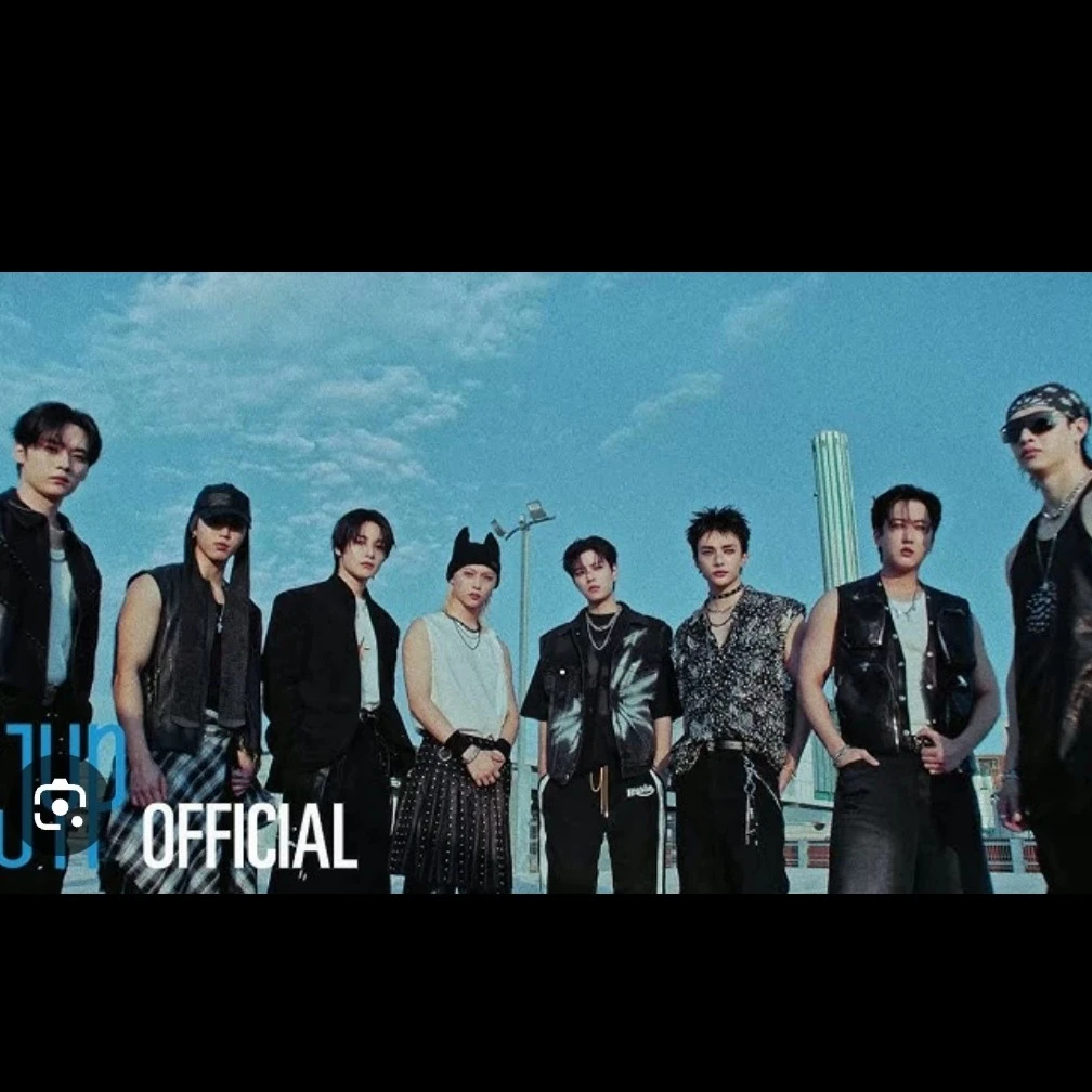 Stray kids thumbnail