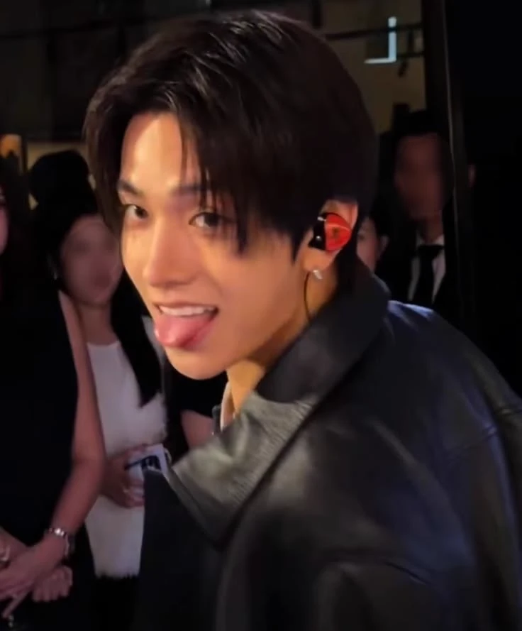 Lee heeseung  thumbnail
