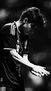Gilberto Mora thumbnail