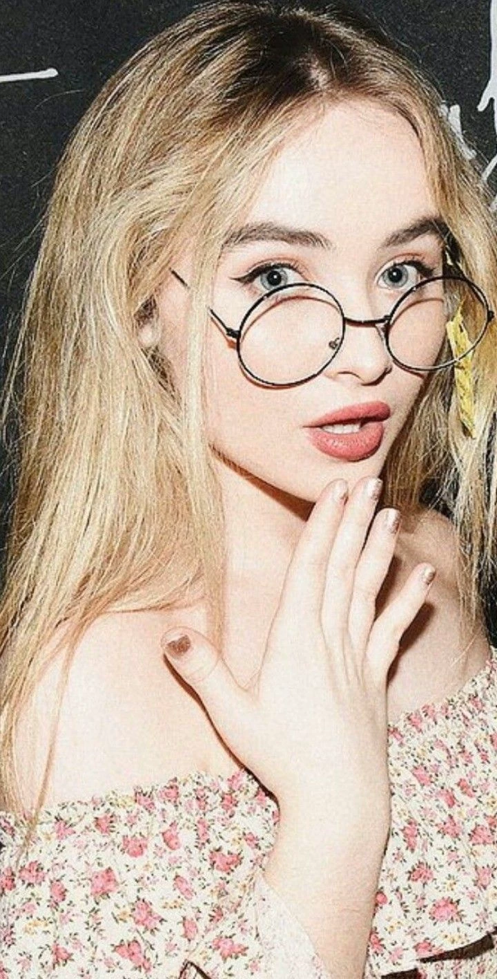 Sabrina Carpenter thumbnail
