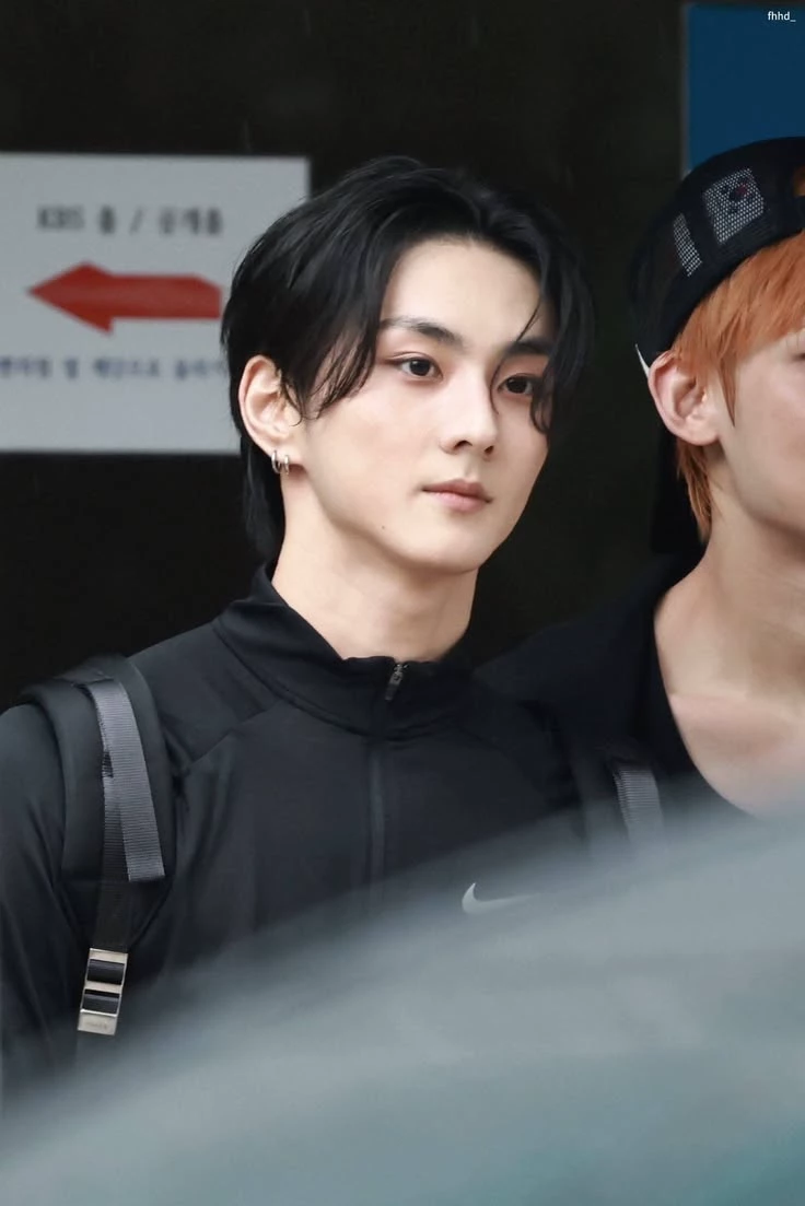 Yang Jungwon thumbnail
