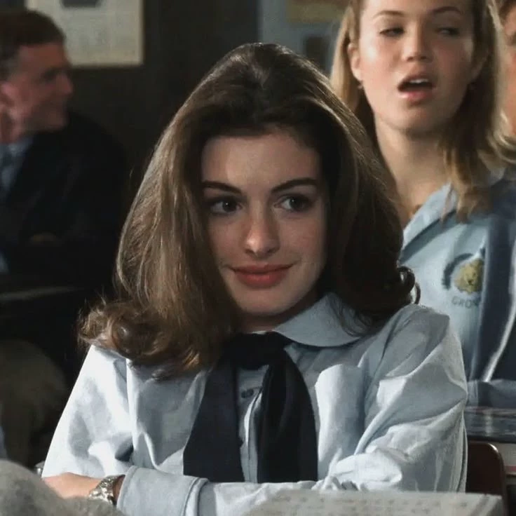 Anne Hathaway (The Ice queen 😎🚔) thumbnail
