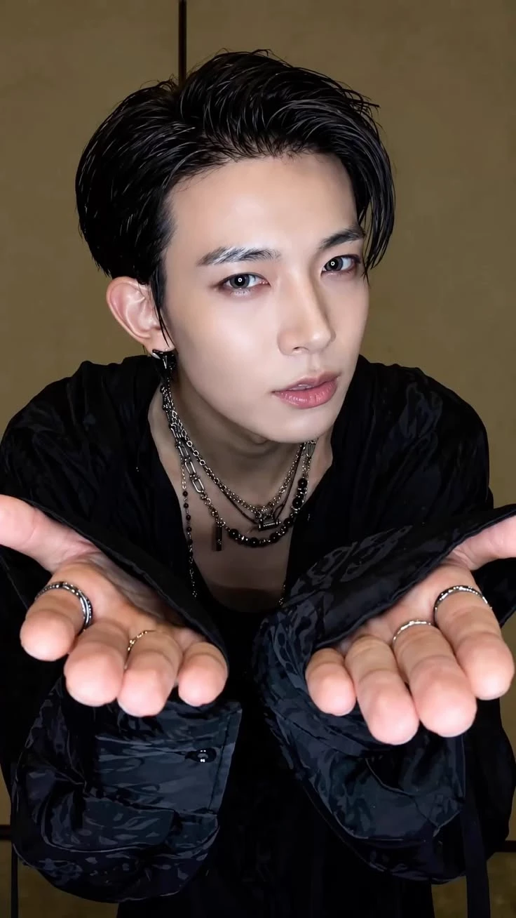 Heeseung thumbnail