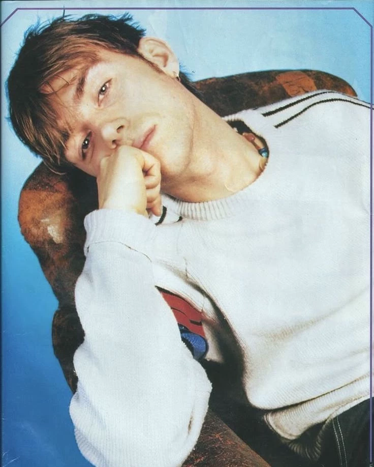 Damon Albarn thumbnail
