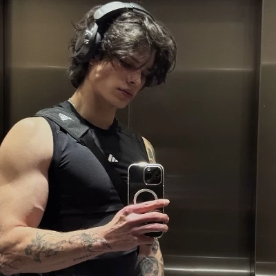 Alex thumbnail