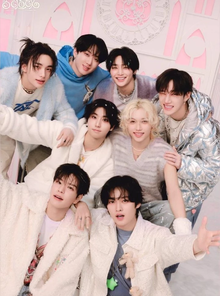 stray kids  thumbnail