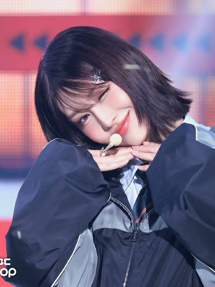 Momo,está enamorada de ti thumbnail