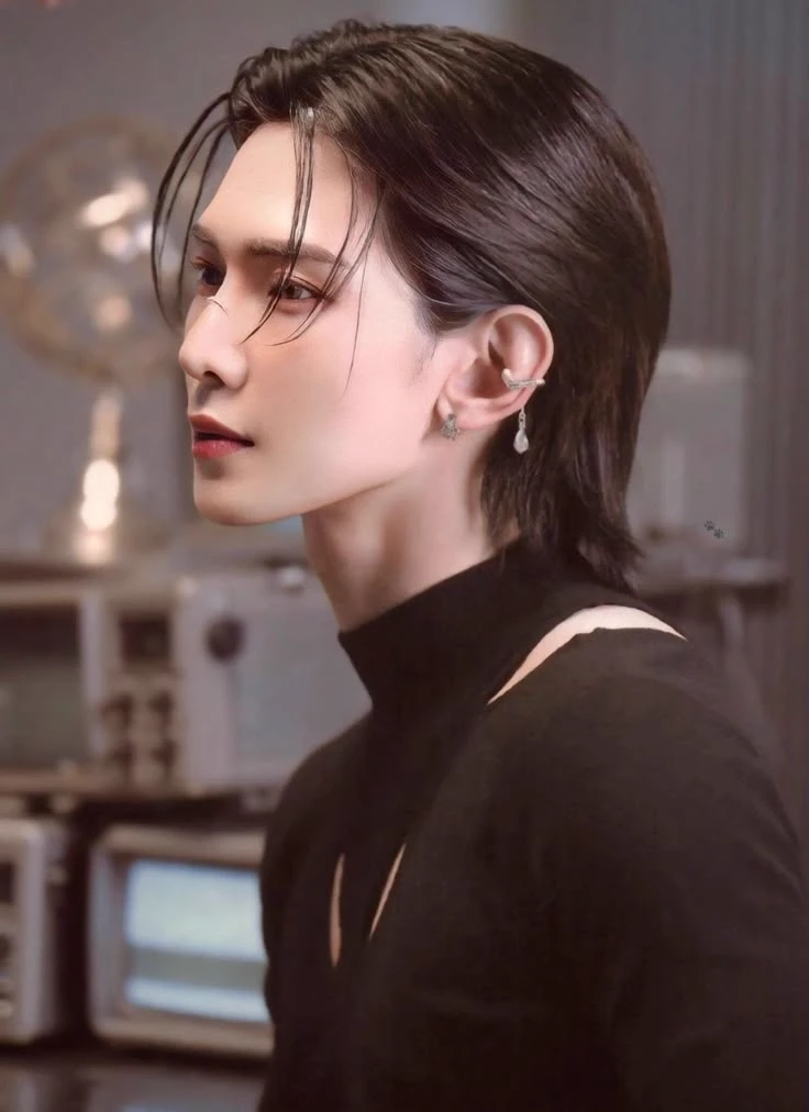 Kang Yeosang  thumbnail