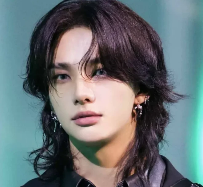 Hyunjin thumbnail