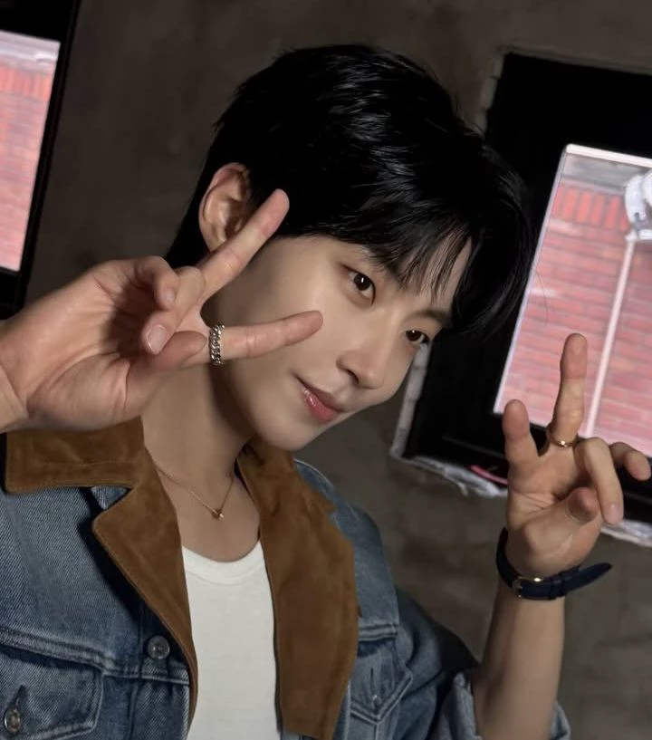 Hwang In-yeop thumbnail