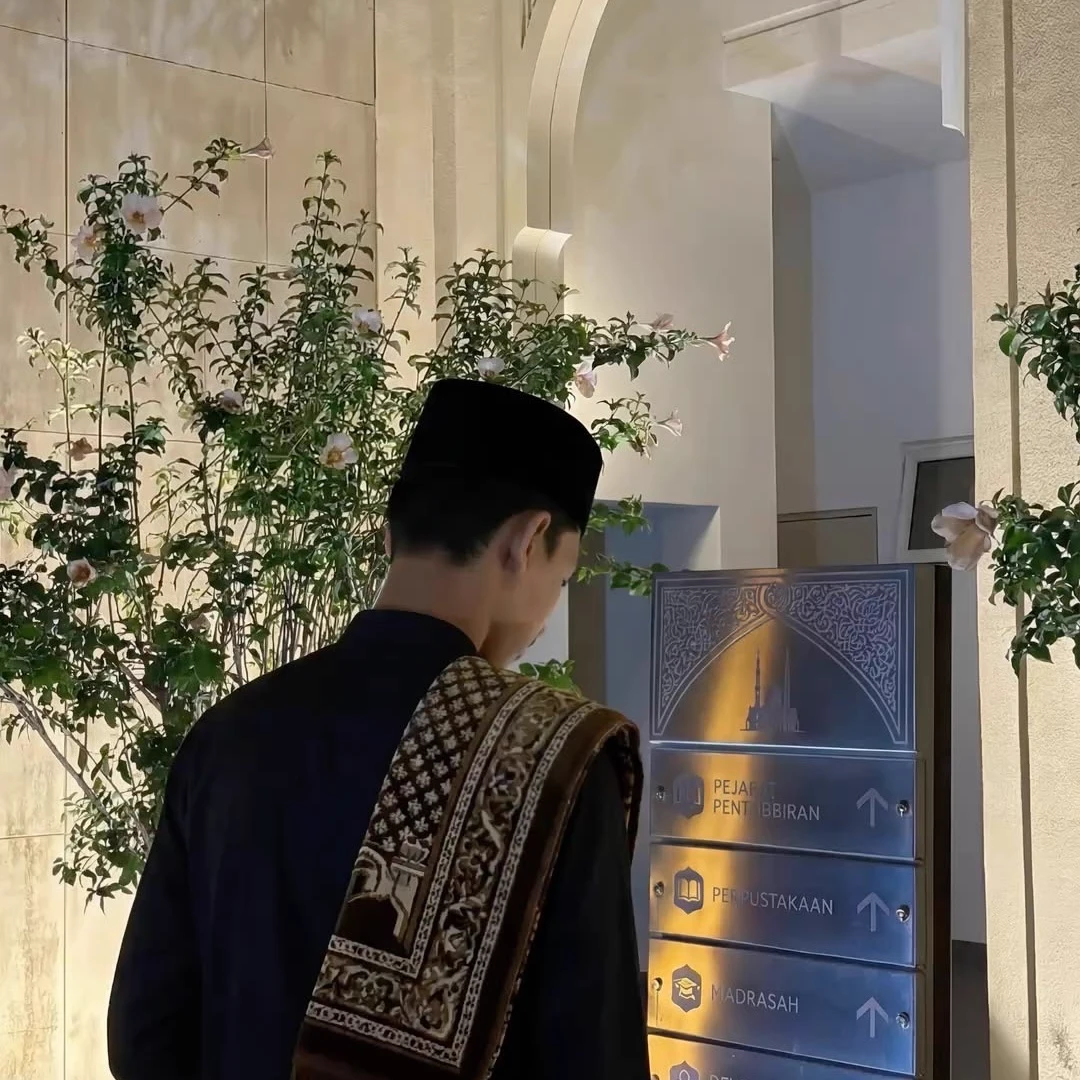 Gus Al Zaidan Al Alim thumbnail