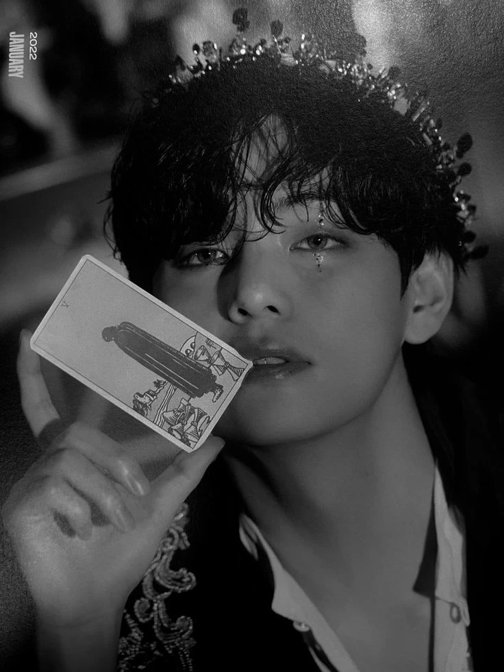 Kim Taehyung thumbnail