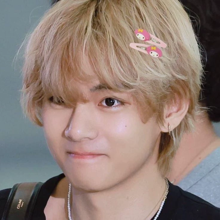 kim taehyung thumbnail
