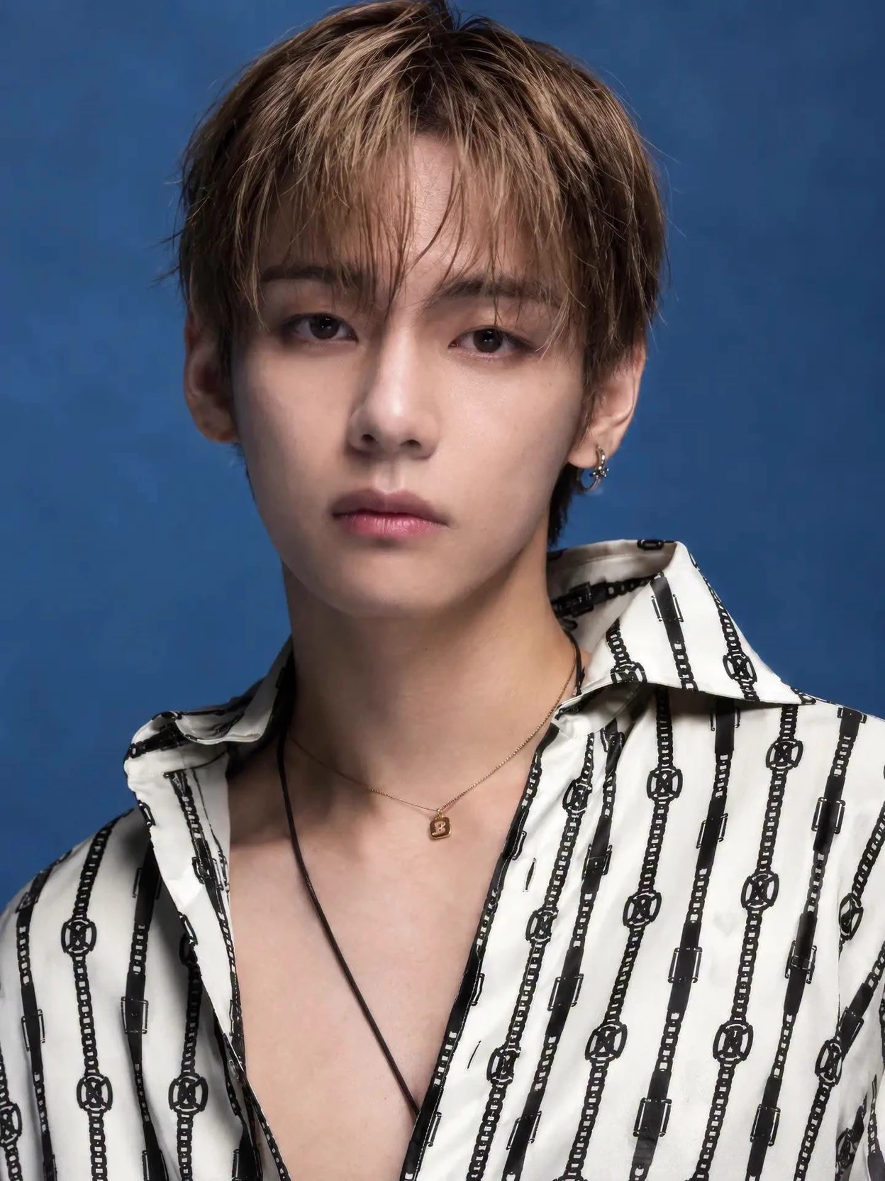 Kim Taehyung thumbnail