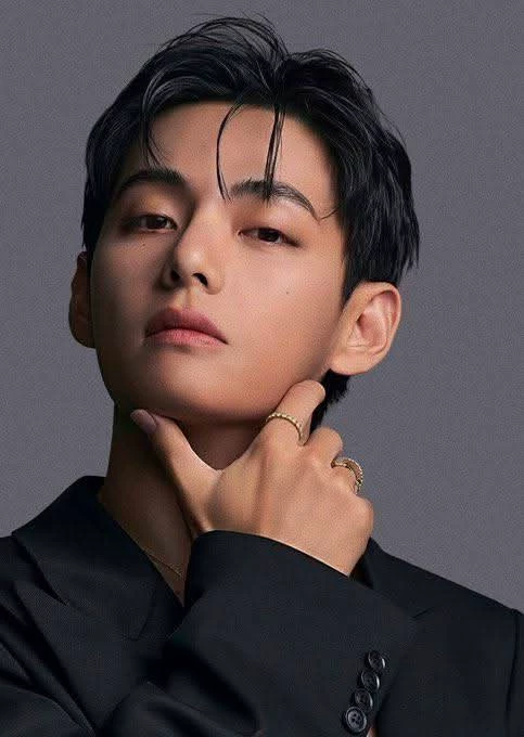 Kim Taehyung thumbnail
