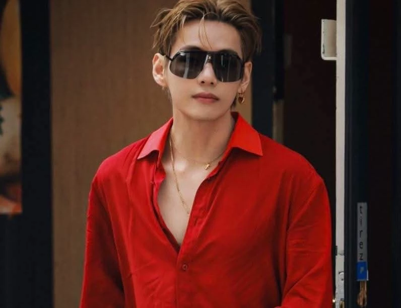 Kim Taehyung thumbnail