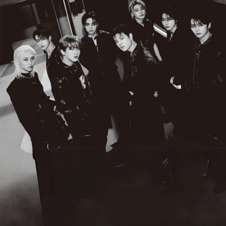 Stray Kids thumbnail