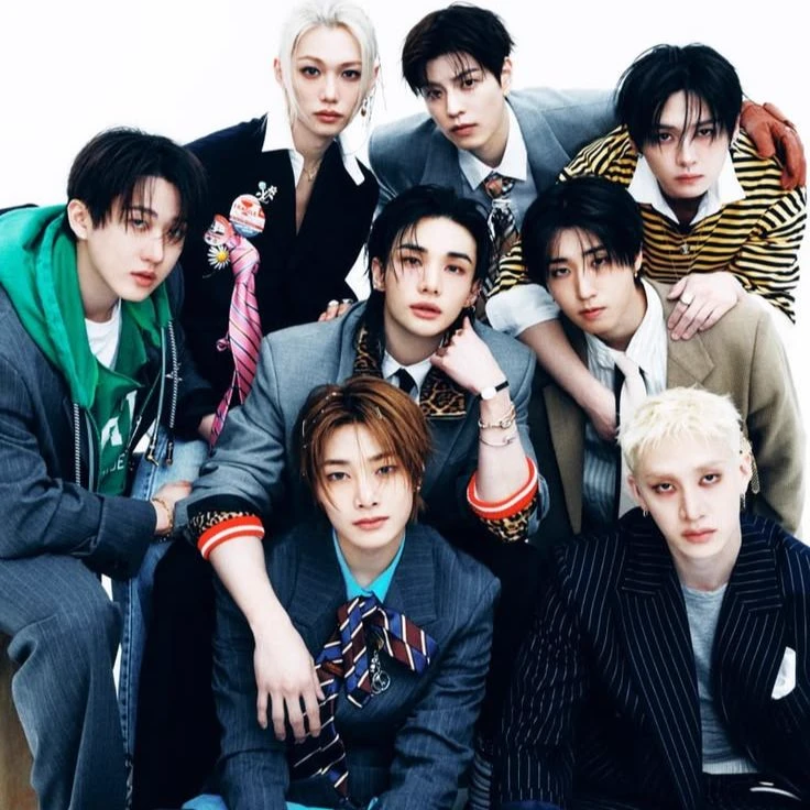 Stray kids (pickme) thumbnail
