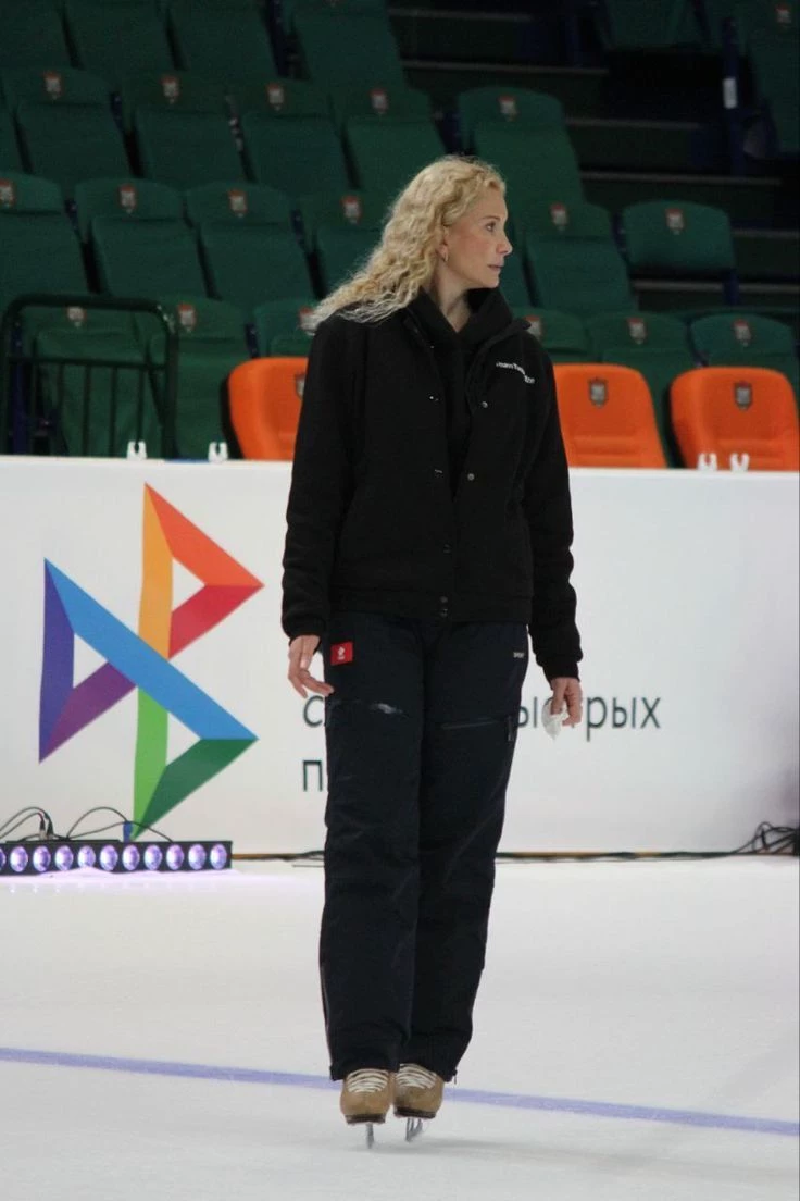 Coach Tutberidze thumbnail