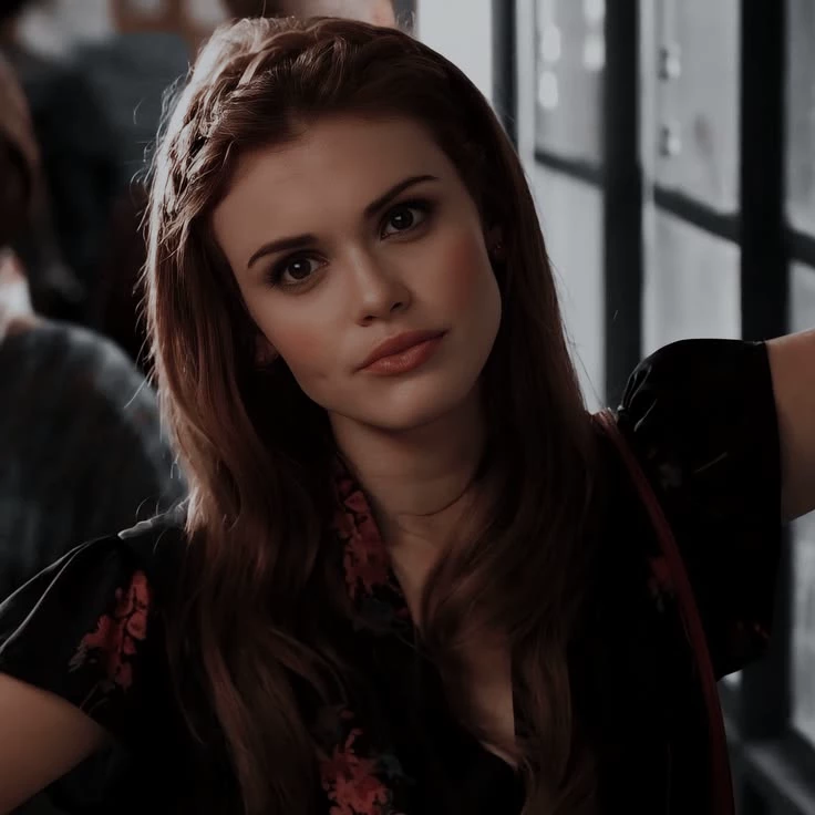 Lydia Martin  thumbnail