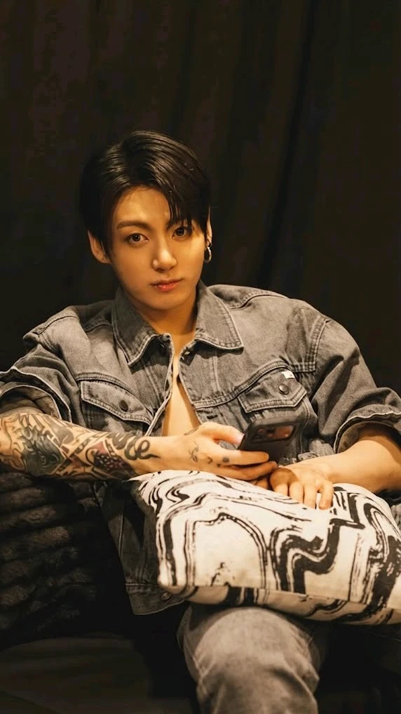 Jeon Jungkook thumbnail